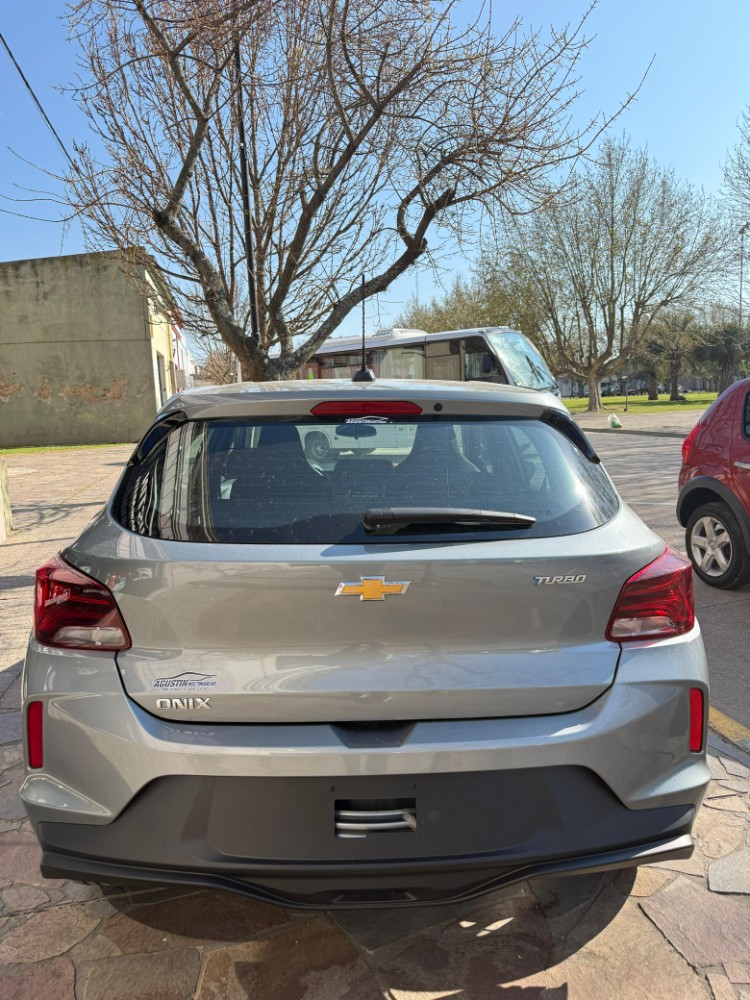 Chevrolet 0NIX LT TURBO — foto 6